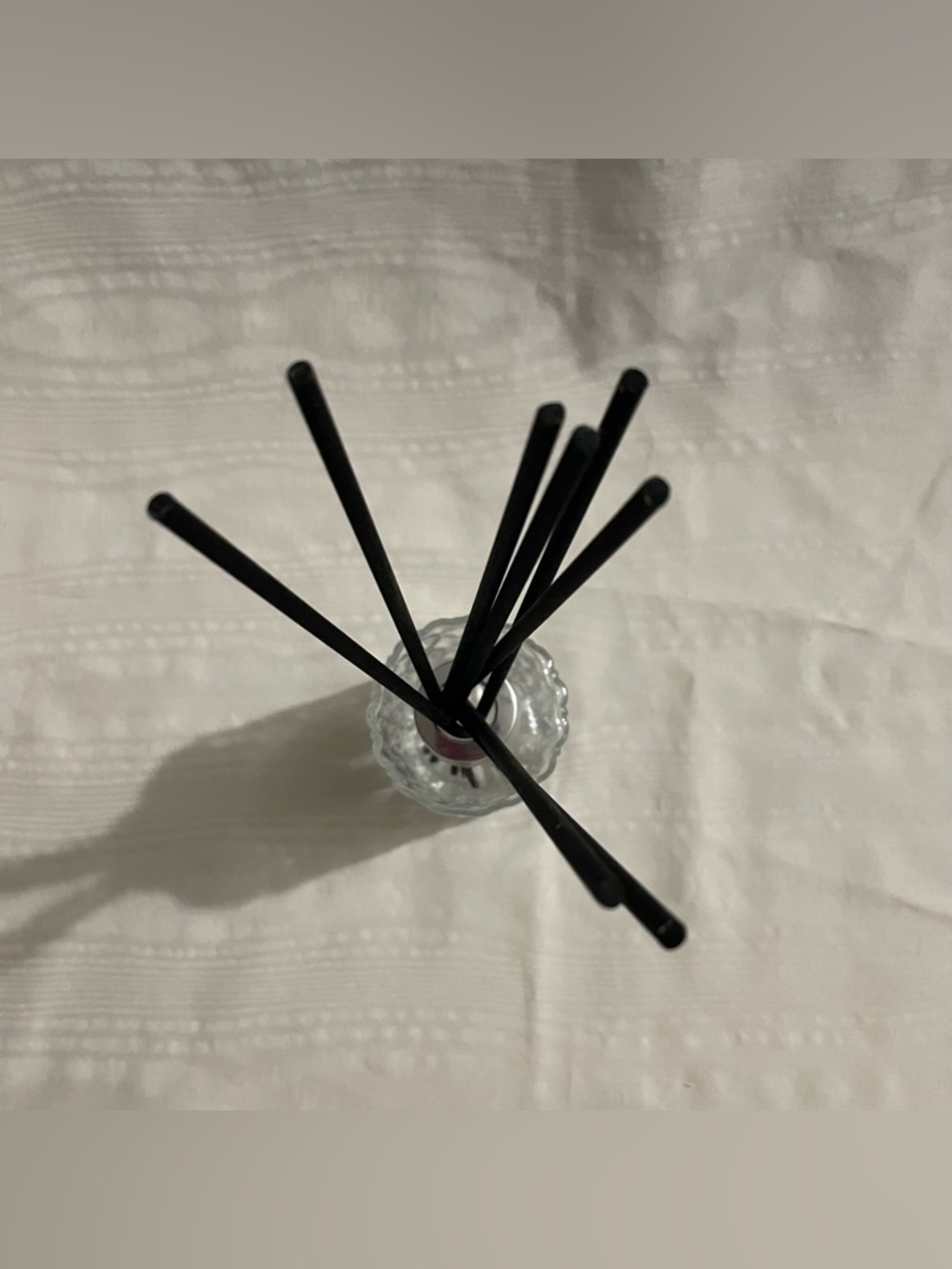 Empty Reed Diffuser Glass Container and 8 Sticks - Picture 2 of 6